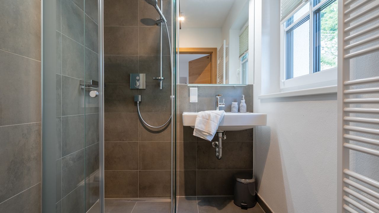 BathRoom BathRoom